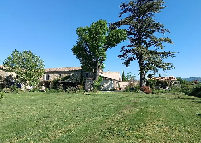 La Bohême La Belle Etoile Petit déjeuner compris